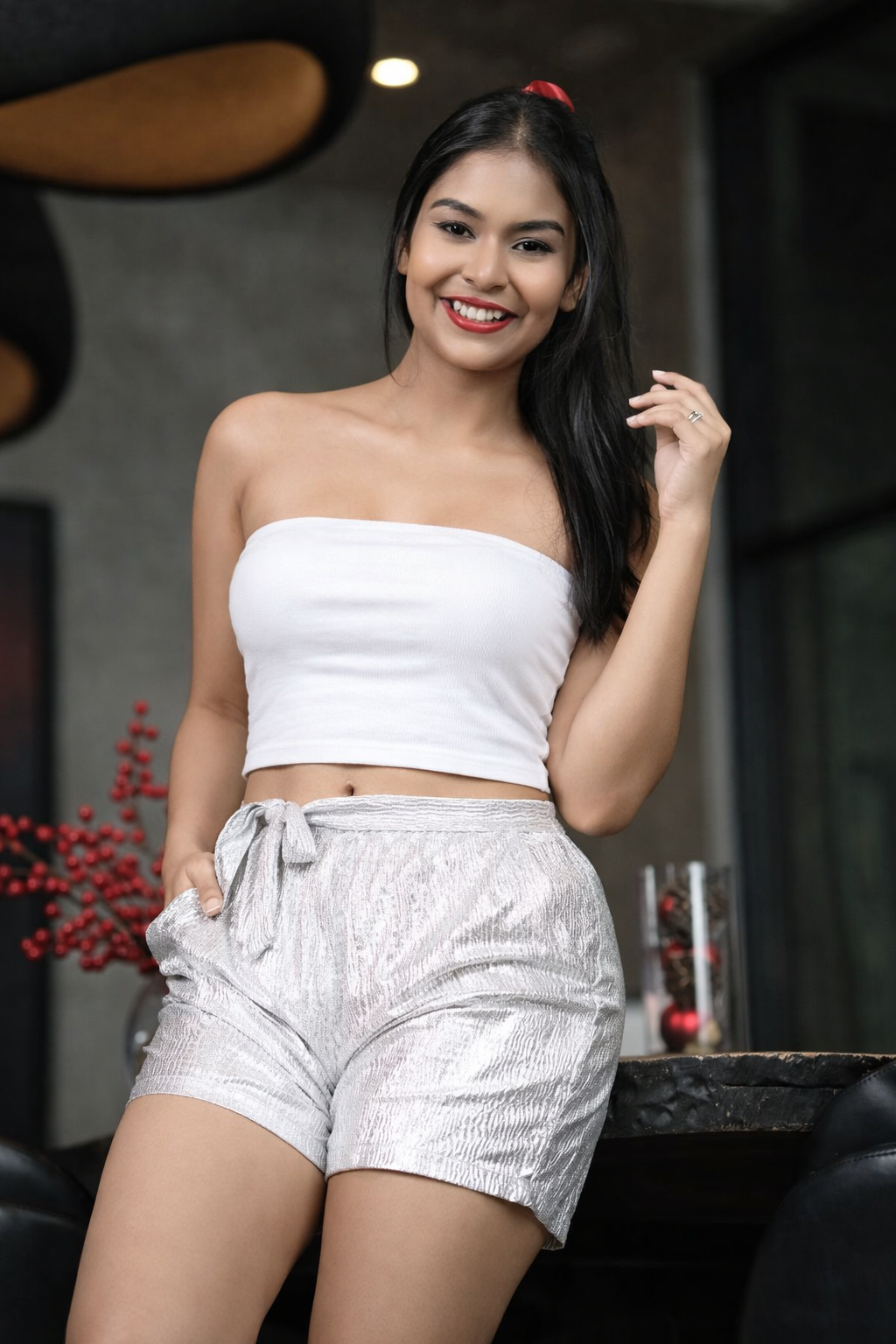 VIVID SHORTS