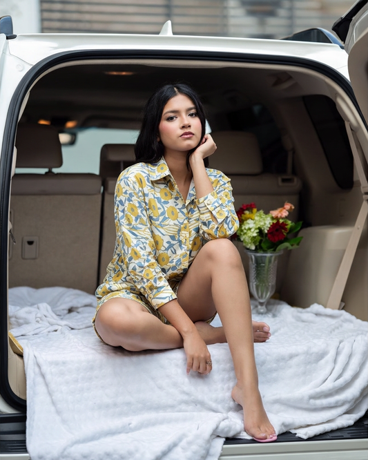 SUNBLOOM BUTTON DOWN