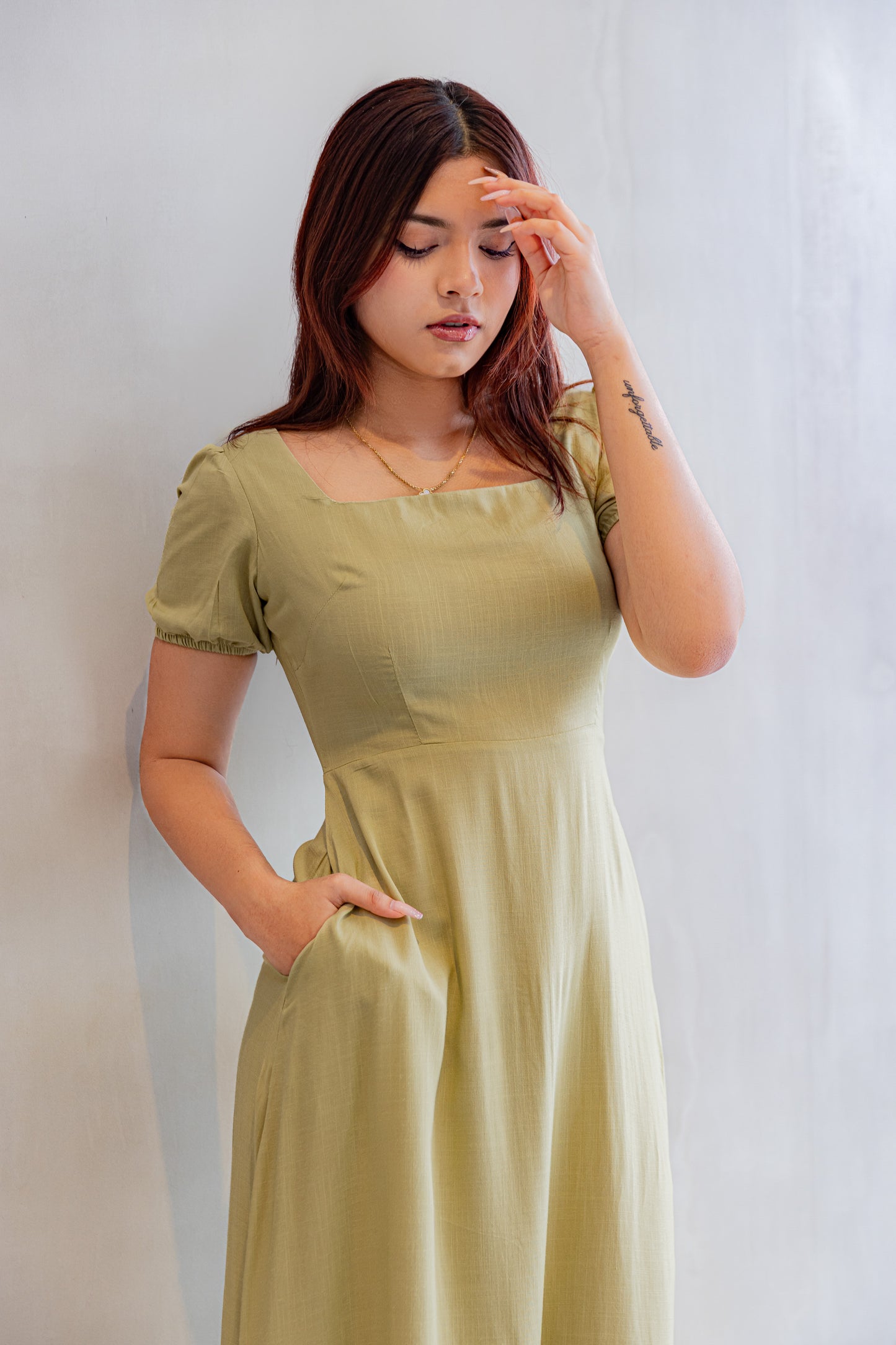 OLIVE GRACE MIDI DRESS